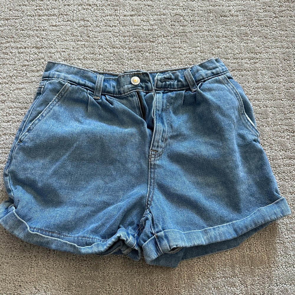 American eagle mom short